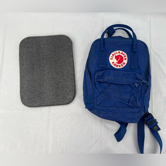 Fjallraven Kanken Mini Backpack - Picture 4 of 13